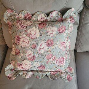 Shabby Chic Floral Decorative Pillow With Ruffled Edge & Zipper Closure 15"x15"